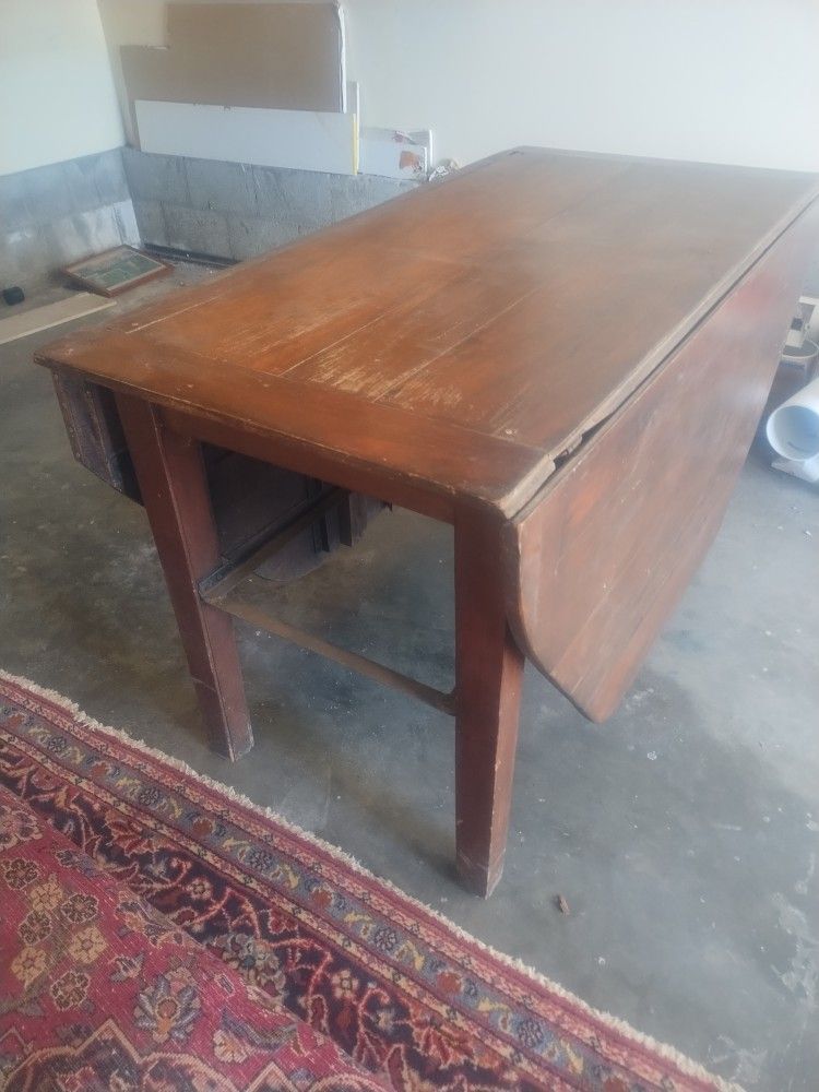 1883 French Dough Rising Table