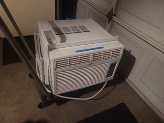 Haier AC Unit 12000 BTU