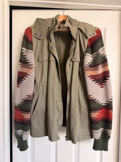 🍁 🧥 Thread & Supply Aztec Print Knit Sleeves Jacket Coat in Olive Army Green Women’s Size Small Medium