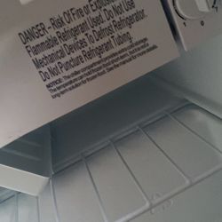 Mini Fridge 