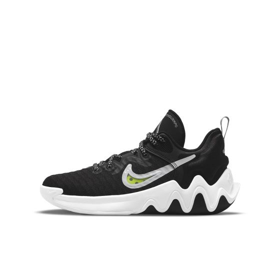 NEW NIKE Giannis Immortality Big Kids' Basketball Shoes Size 3.5Y Black With White Accent