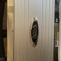 Bass Amp 2400 W 4chanel For 200 OBO 
