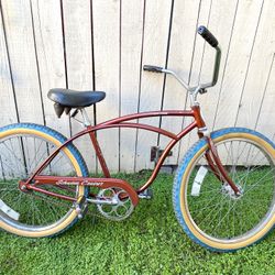 24 Inch Schwinn Cruiser. 