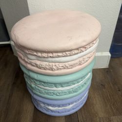 macaron stool