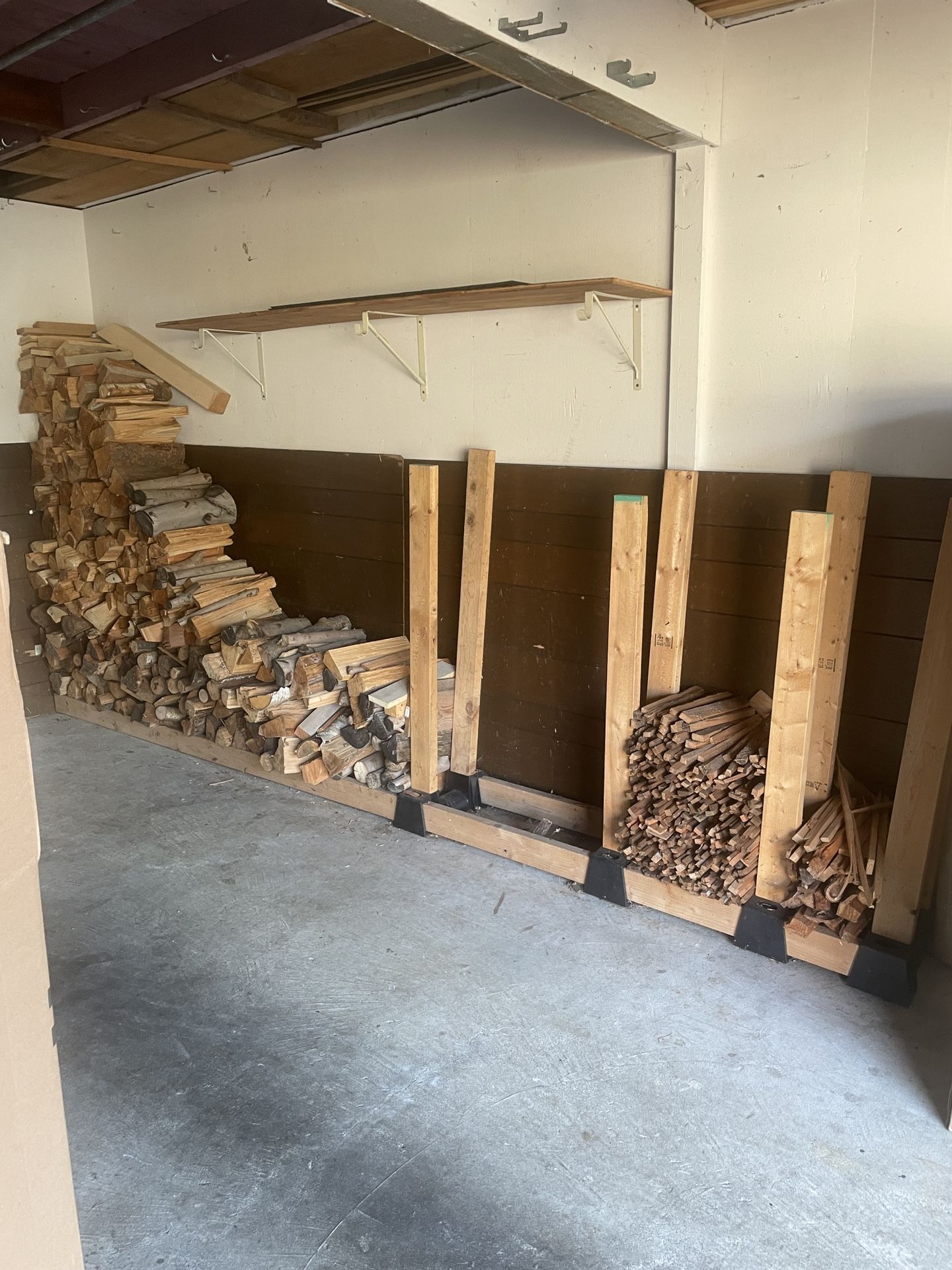 PICK UP PENDING - Free Firewood, Kindling And Rack