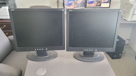 2 ACER 19" COLOR MONITORS