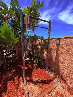 Outdoor Steel Power Rack Pull-Up Frame