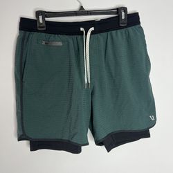 Vuori Stockton Shorts Mens Large Green Lined Compression 2 In 1 EUC