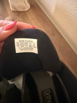 Salomon hiking shoe