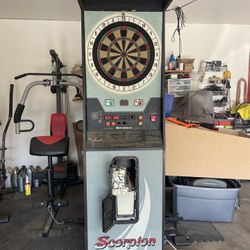1992 Merit Scorpion Dart Board