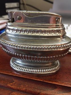 Vintage omsco table lighter