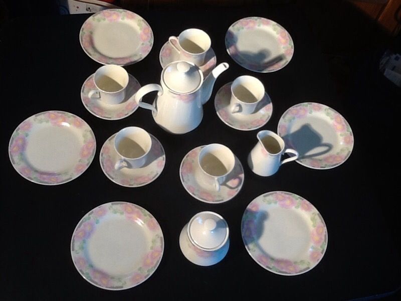Budlet fine china