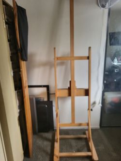 Artist easel