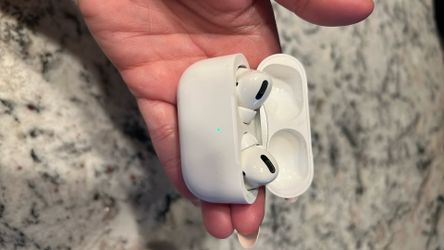 Apple AirPod Pros