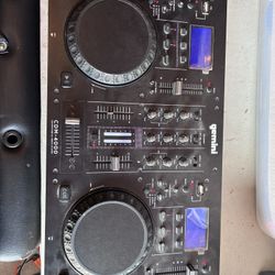 Gemini Sound CDM-4000BT: All-in-One DJ Standalone DJ CD Player & Mixer Combo