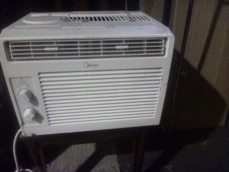 Midear Air Conditioner 