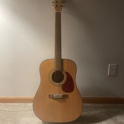 Hohner HW640 Acoustic guitar 