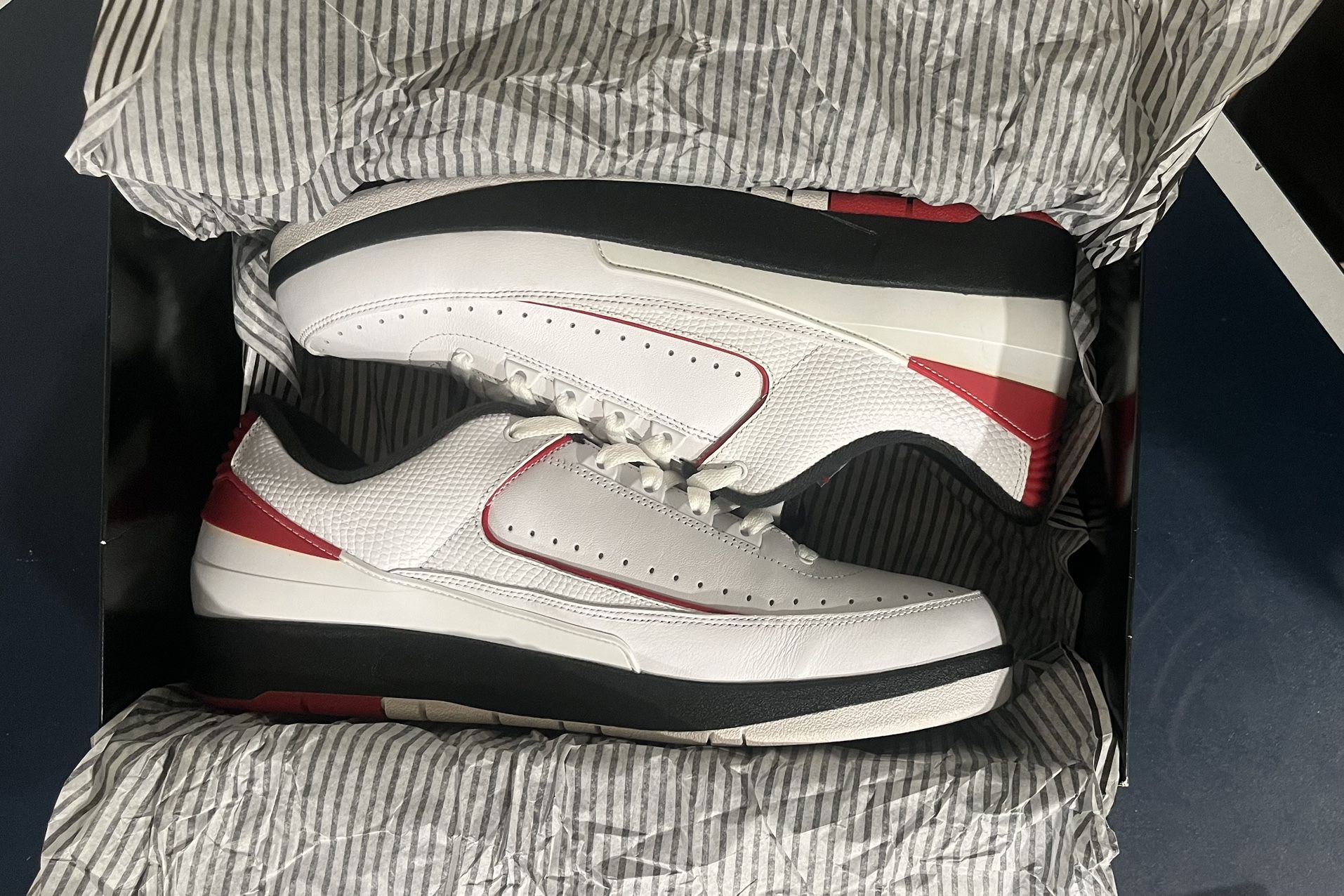Jordan 2 Low Chicago