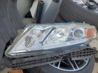 2013 Honda Crosstour headlight