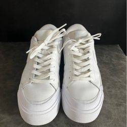 Nike Women’s Court Legacy Lift Sneakers