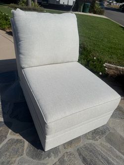Chair (new)