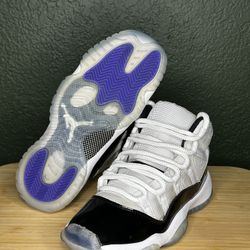 Jordan Concord 11s Sz 5.5 Youth