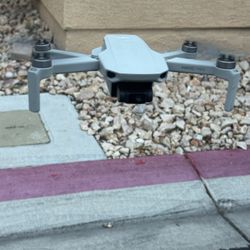 Dji Mavic Mini Drone (READ DESCRIPTION)