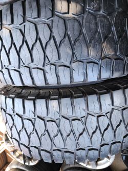 2 tires 37x13.50r20 bfgoodrich HD-Terrrain
