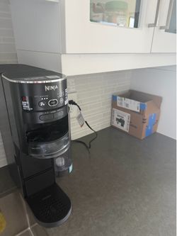 Ninja Thirsti Drink System w/ Flavor Pods