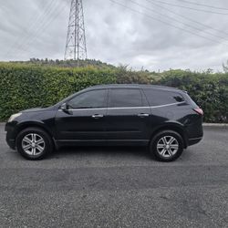 2015 chevy traverse lt v6 182k milles  just smog cold ac clean title one owner reg current located in pomona 9o9236I97o runs good tv leather  captain 