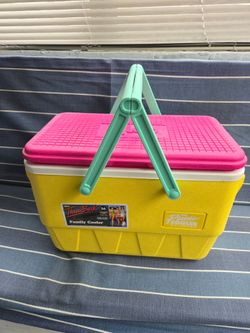 IGLOO retro picnic basket