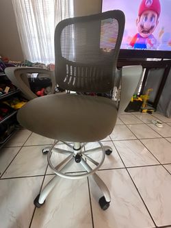 Desk chair