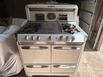O’keefe and Merritt vintage stove