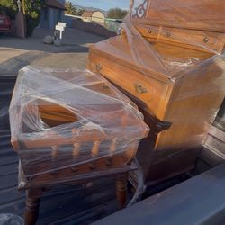 antique desk and end table 