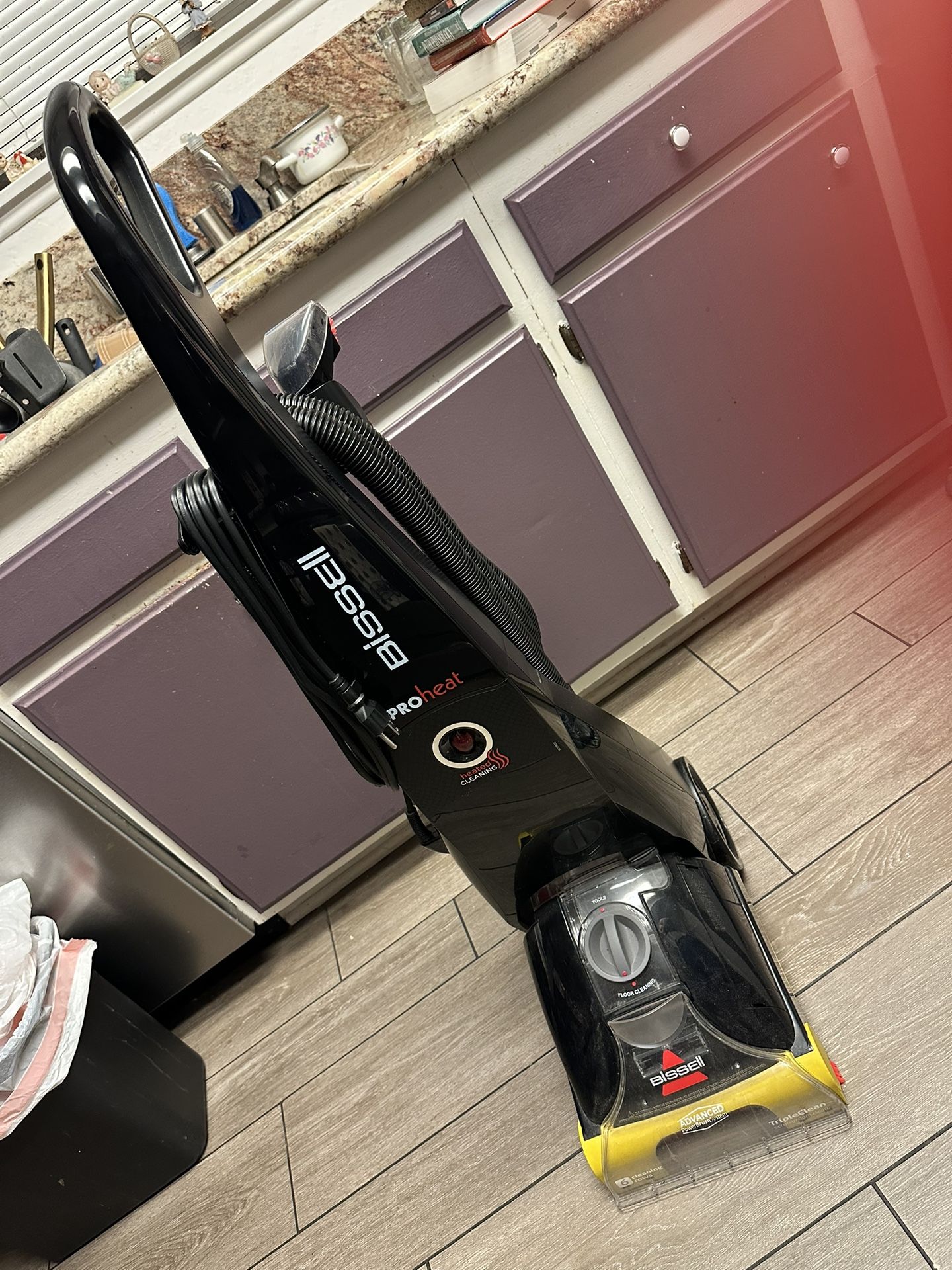 Bissel Carpet Cleaning Vacuum