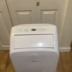 Hisense aircondition portable. 