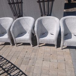4 Wicker Captain Chairs 