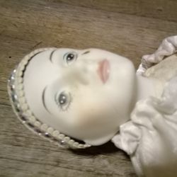 Porcelain Doll Collectables