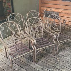 6 Outdoor Chairs