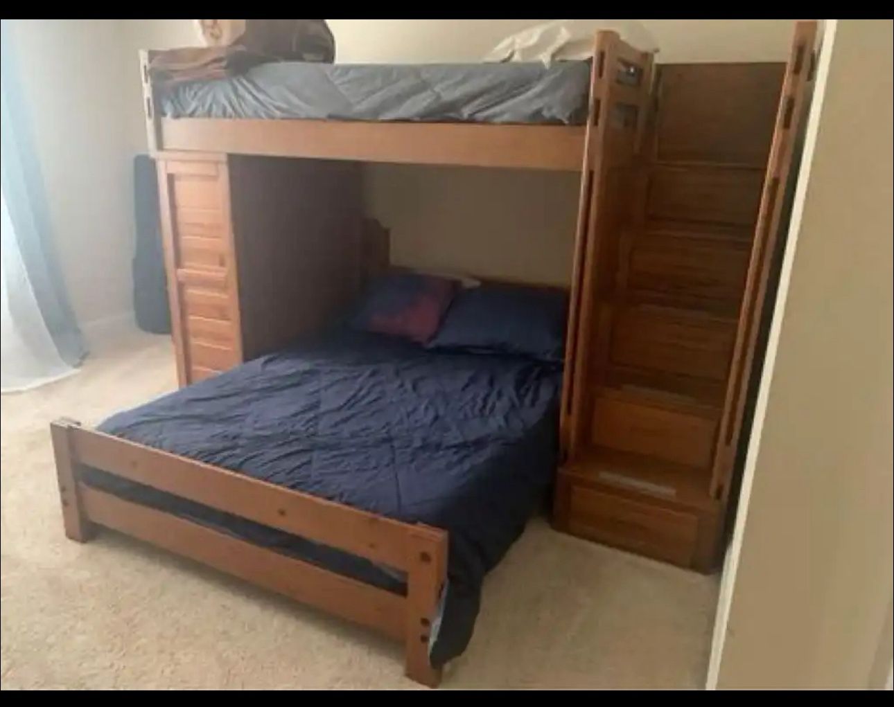 Bunk Bed: Twin/Full