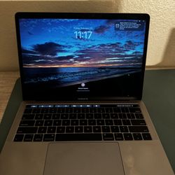 2018 MacBook Pro 16 GB RAM 512 GB Storage Excepting Offers
