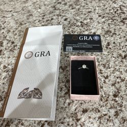 VVS1 Moissanite Engagement Ring