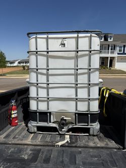 Water Tank 300 Gallons