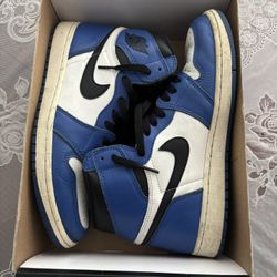 GAME ROYAL JORDAN 1 9.5