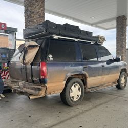 Smittybilt Xl  Roof Top Tent