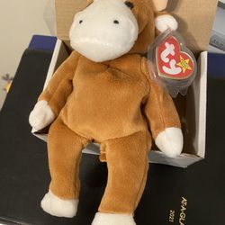 Ty BEANIE BABY “Bessie” Mint Condition 