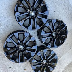 Toyota Rav4 Rims 19” OEM Factory Wheels Rines New Gloss Black Powder Coated ( Exchange Available)