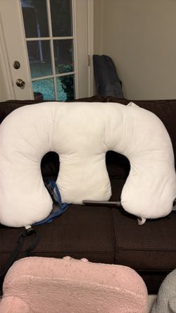 Twin Z pillow with pink cover