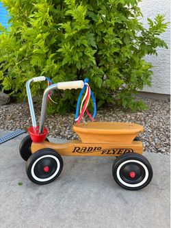 Radio Flyer Toddler Trike