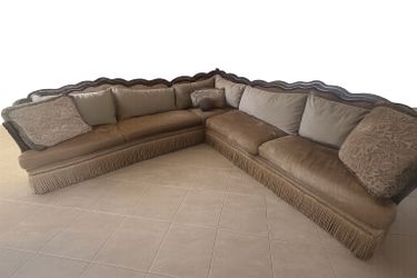 Vanguard Furniture Rachlin Custom Sectional – Excellent Condition